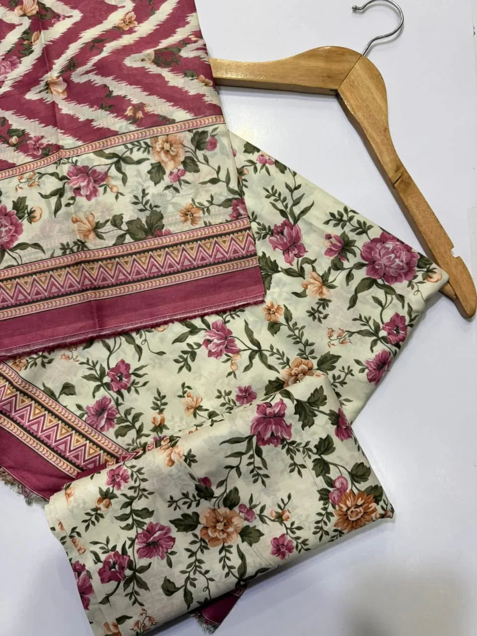 Bin Saeed Printed Lawn Unstitched 3 Piece Suit - K12